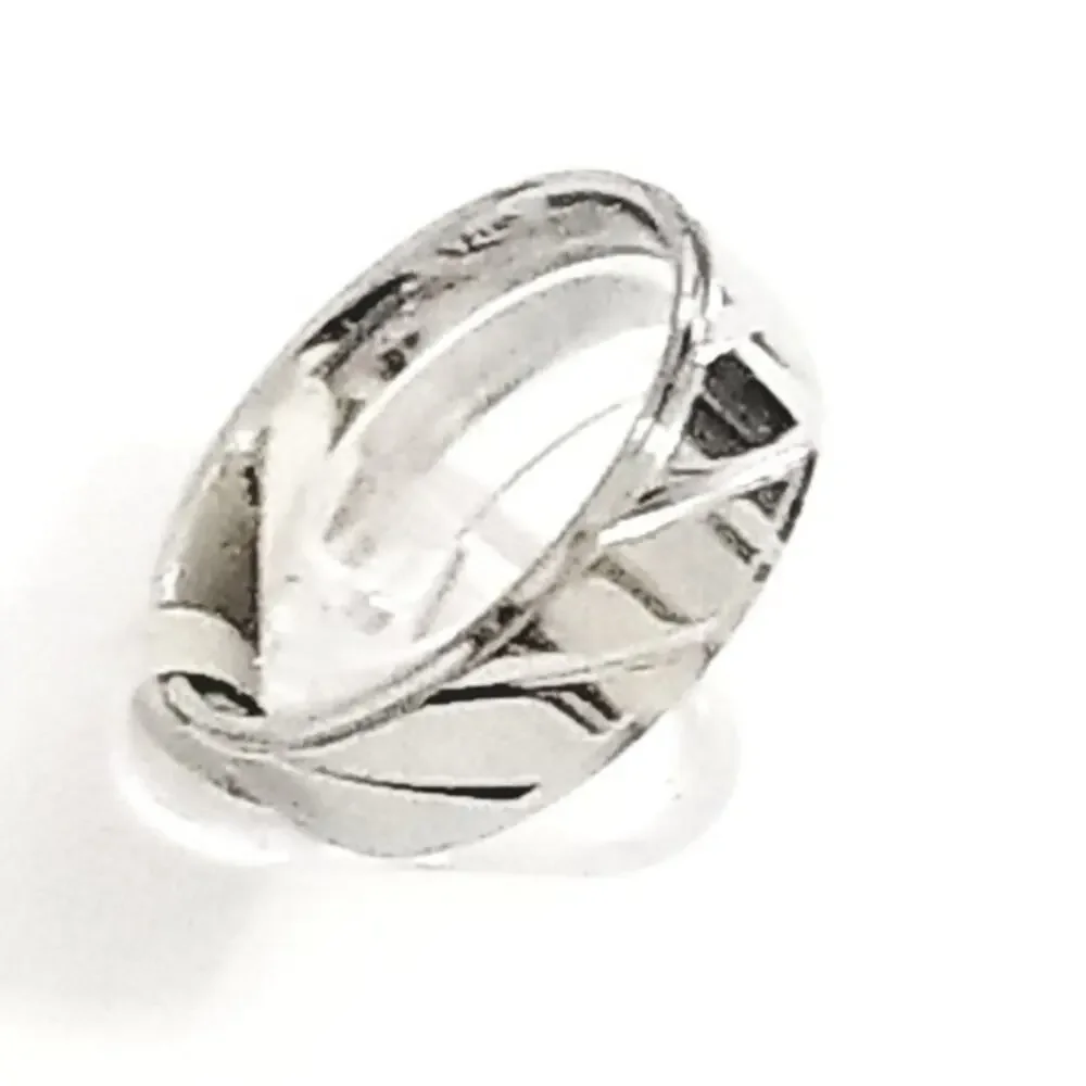 New stainless steel ring‎ size 13